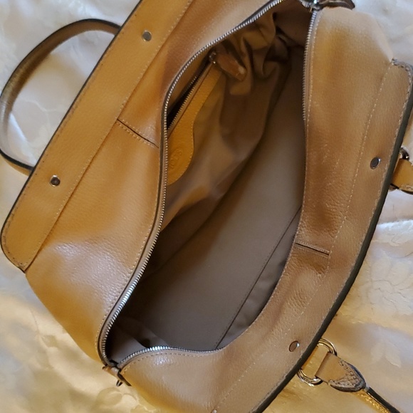 Tod's Mustard Shoulder Bag - Picture 7 of 8